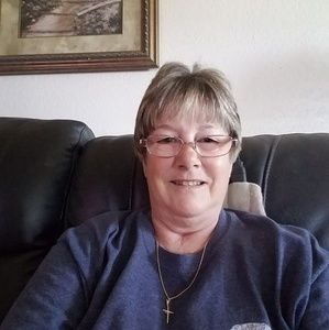 Meet your Posher, Leanne